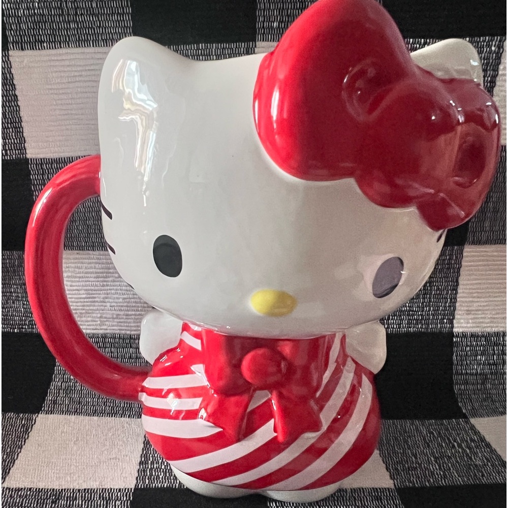 COPY - Peppermint 3D Hello Kitty mug